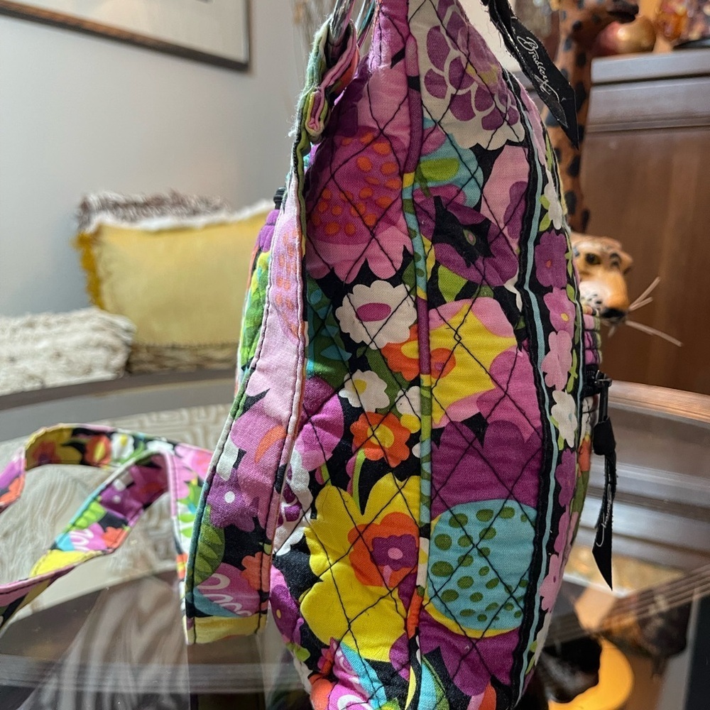 Vera Bradley Floral VaVa Bloom RETIRED Crossbody Quilted HIPSTER Design​​​ - Picture 3 of 7